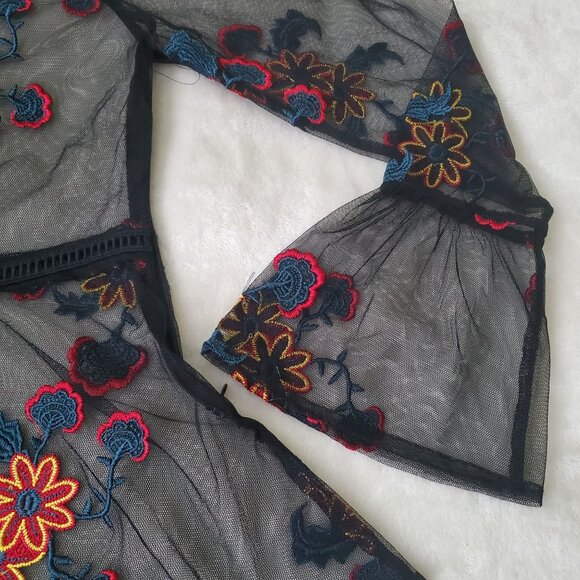 Vov womens blouse see through mesh Vneck Long Sleeve sz medium Black color - Picture 4 of 10